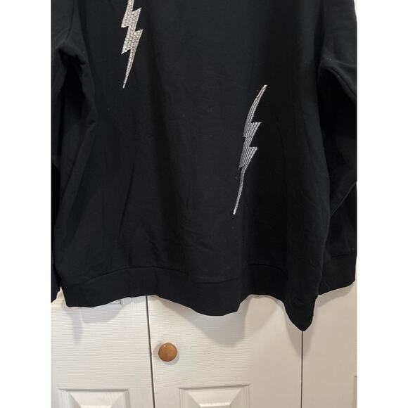 Torrid Sleep Black Cozy Fleece Lined Lightening Bolt Top 3x - Picture 3 of 6